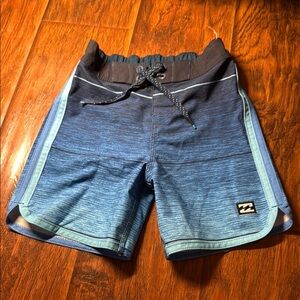 3T Billabong Blue Board Shorts with Logo. New without tags